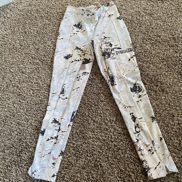 Gymshark Ori Leggings - Picture 2 of 2
